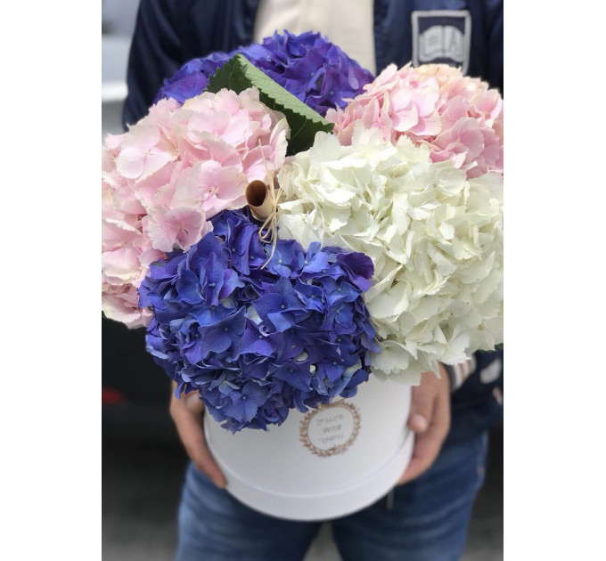 Гортензія у букеті