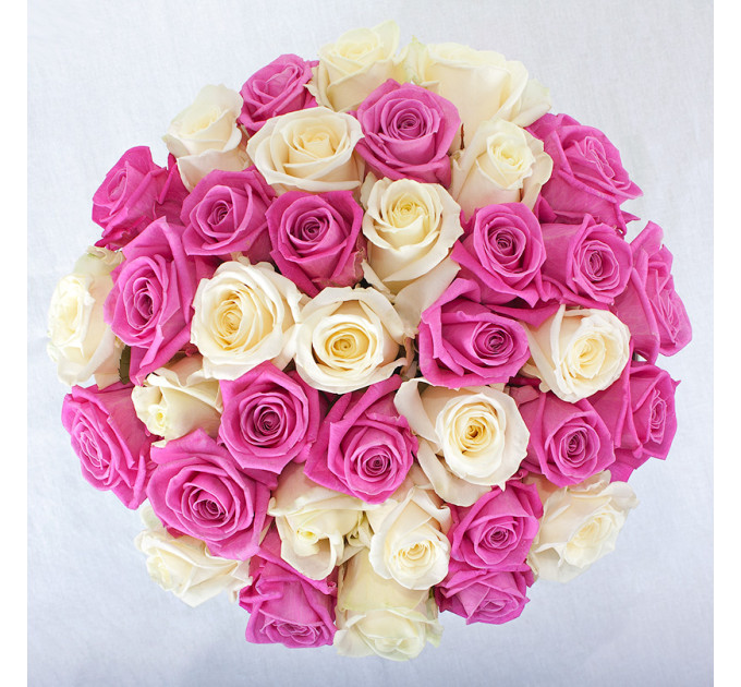 39 троянд у капелюшної коробці