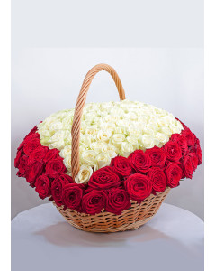 Кошик-серце із 101 трояндою