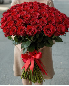 101  червона троянда