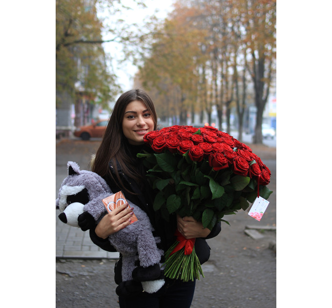 101  червона троянда