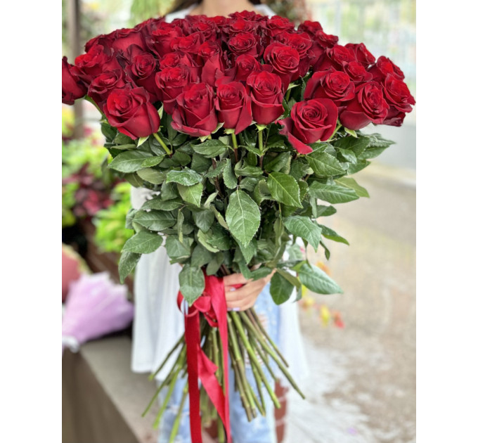 Букет з 51 метрової червоної троянди