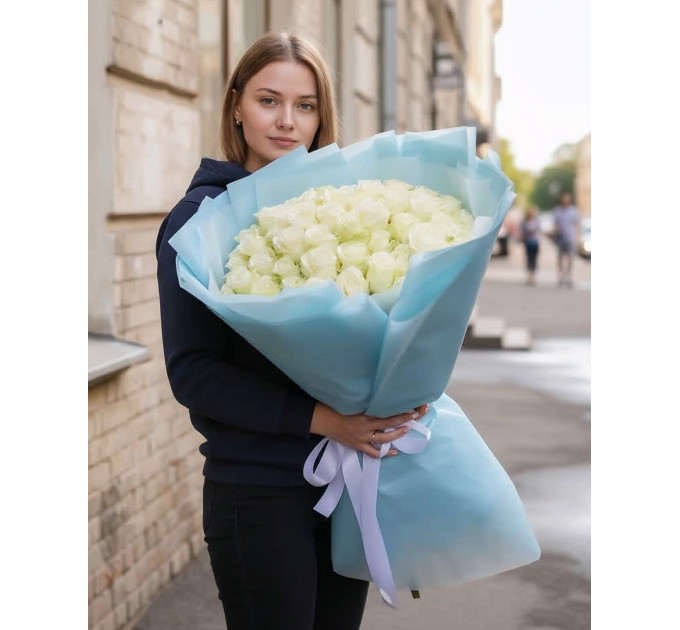 51 біла троянда