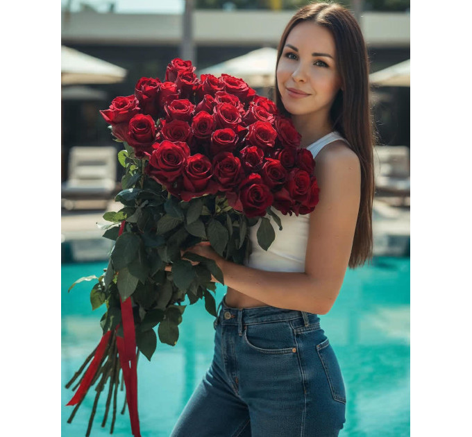 Букет з 35 метрових червоних троянд