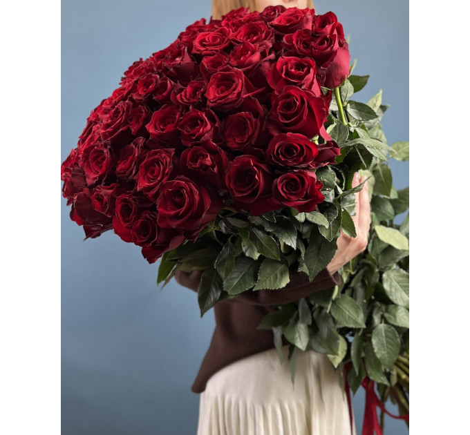 Букет з 51 метрової червоної троянди
