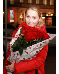 Букет з 21 метрової червоної троянди