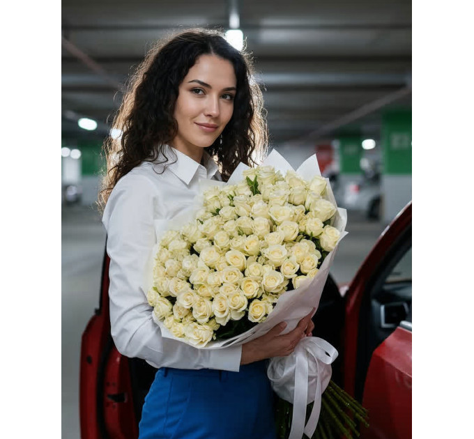 25 кремова кущова троянда Бомбастік