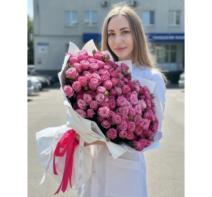 35 рожевих троянд Леді Бомбастік