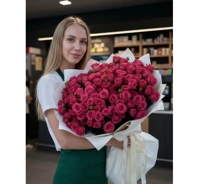 51 рожева троянда Леді Бомбастік