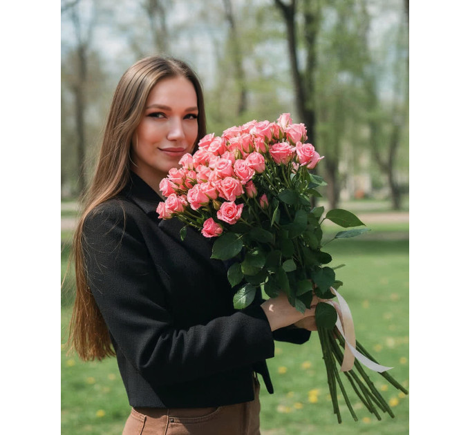 9 рожевих троянд Леді Бомбастік 9 рожевих троянд Леді Бомбастік