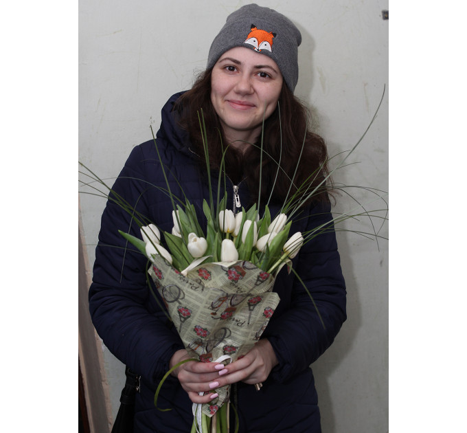 Білі тюльпани